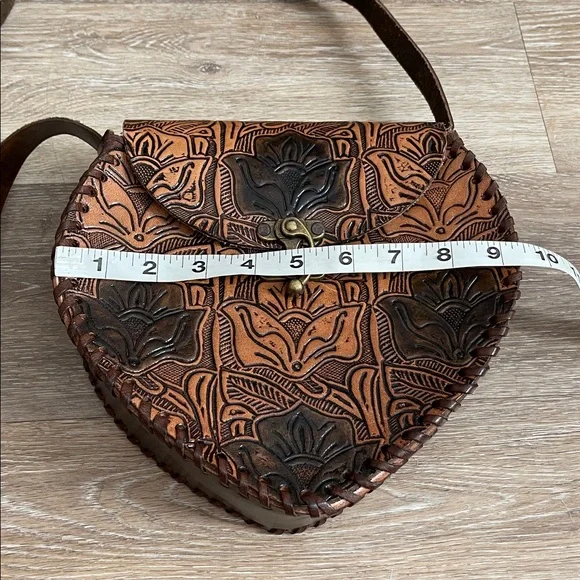 Brown boho western tooled floral leather crossbody bag made in Mexico - Picture 11 of 12